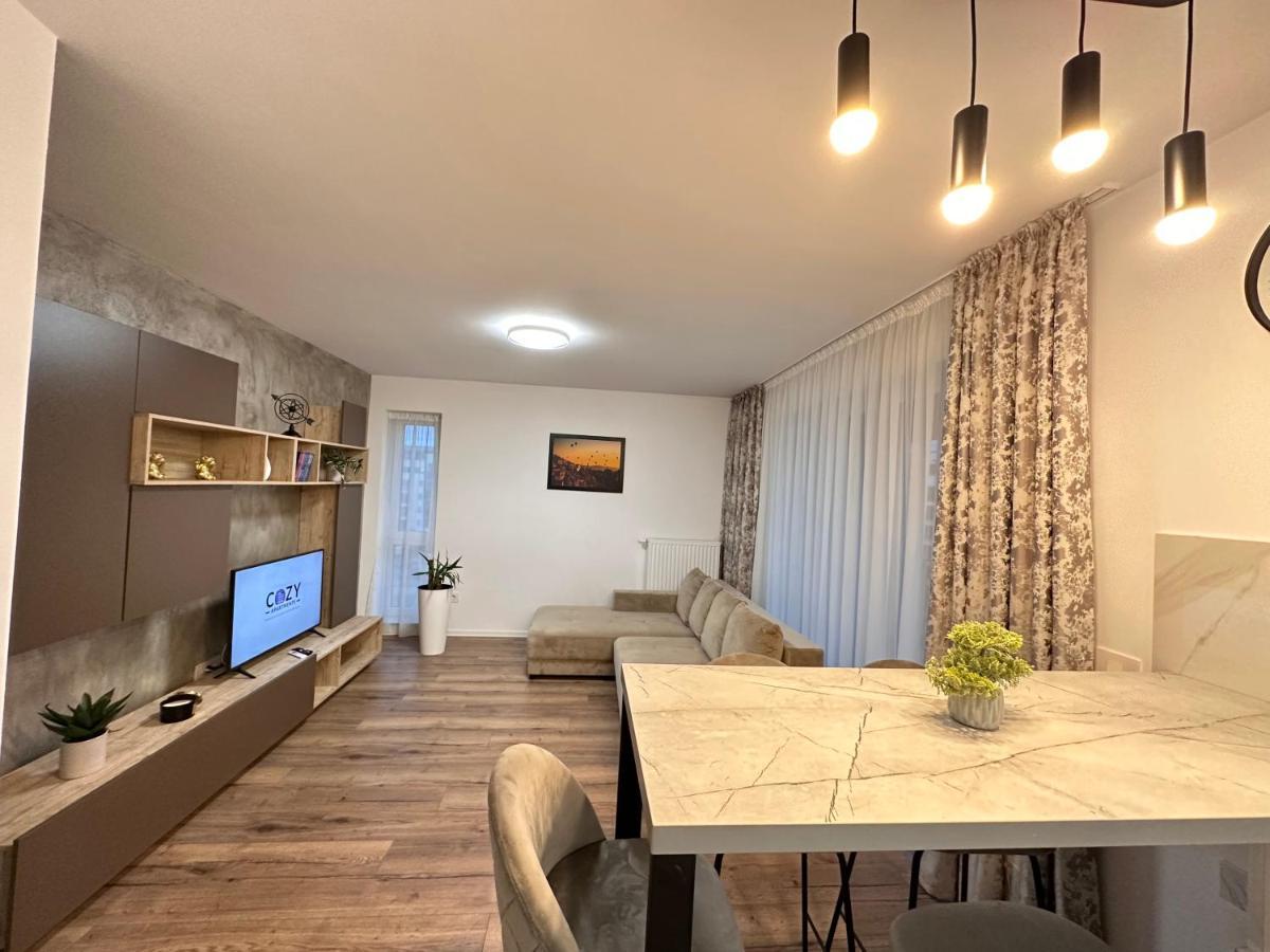 Deluxe Cozy Apartments - Coresi Mall #Brașov Exterior foto