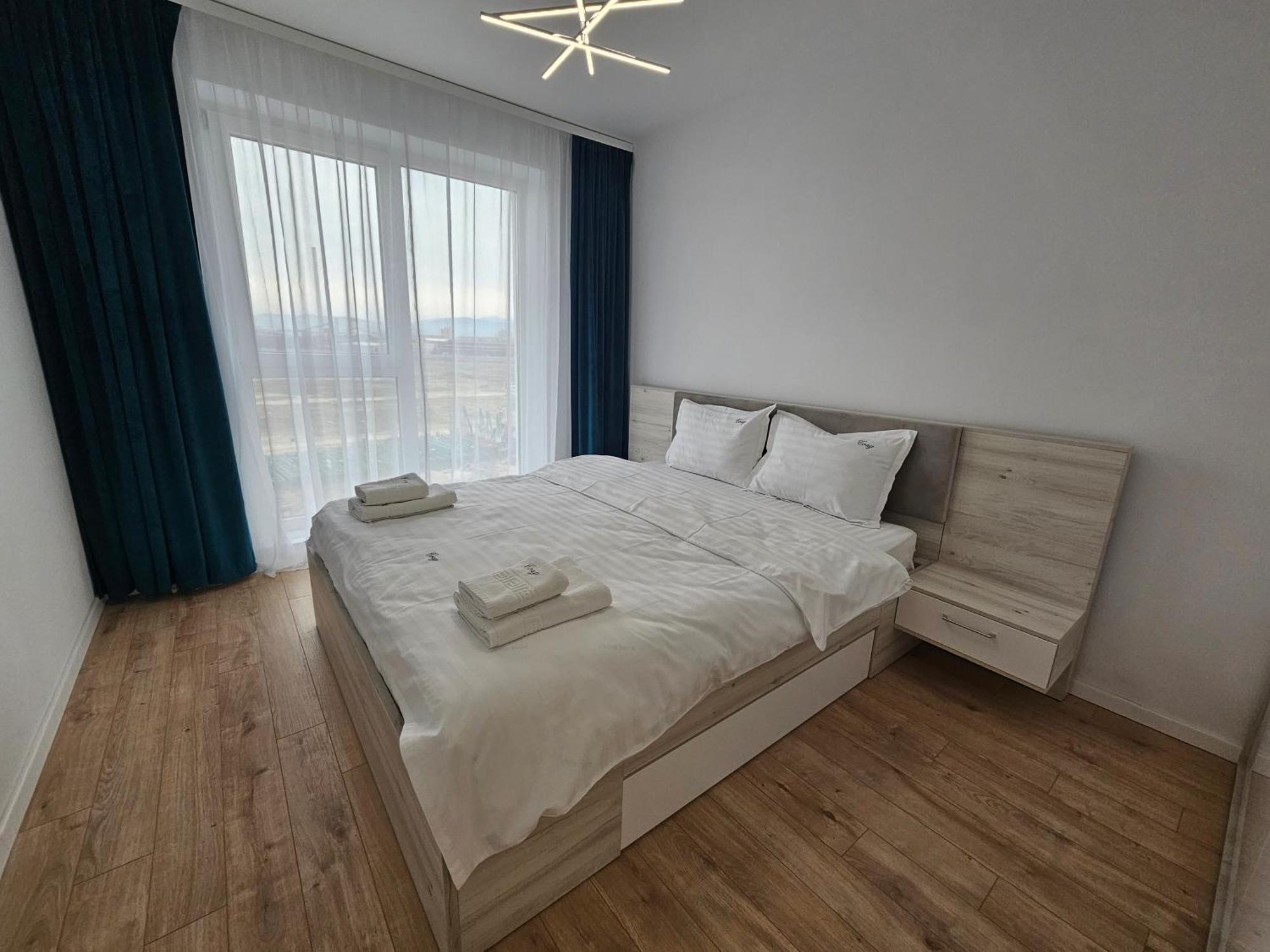 Deluxe Cozy Apartments - Coresi Mall #Brașov Exterior foto